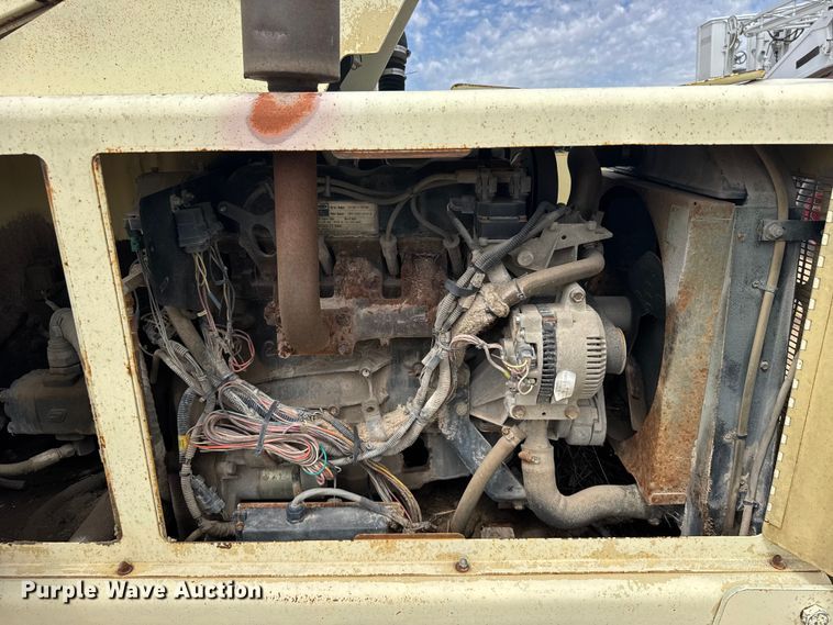 image for item EW4773 1999 JLG 40H boom lift