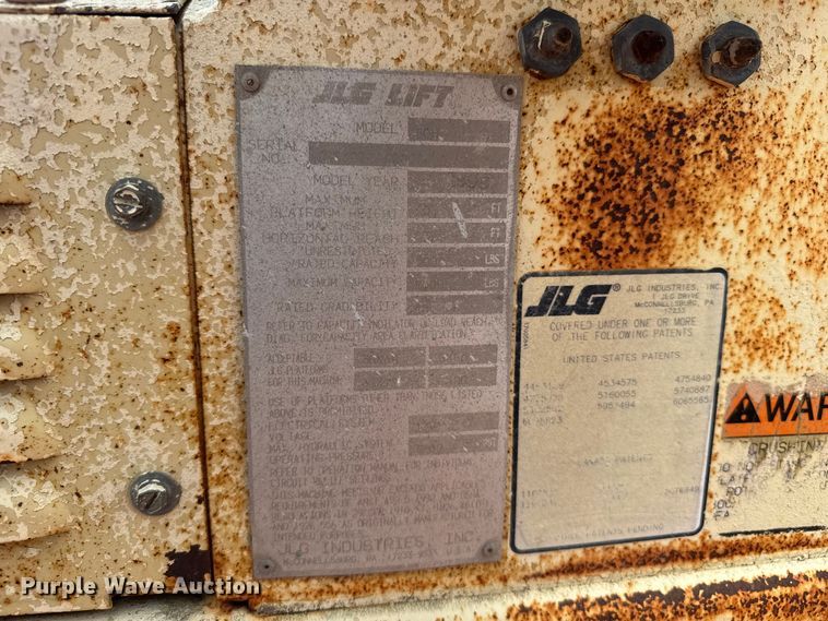 image for item EW4773 1999 JLG 40H boom lift
