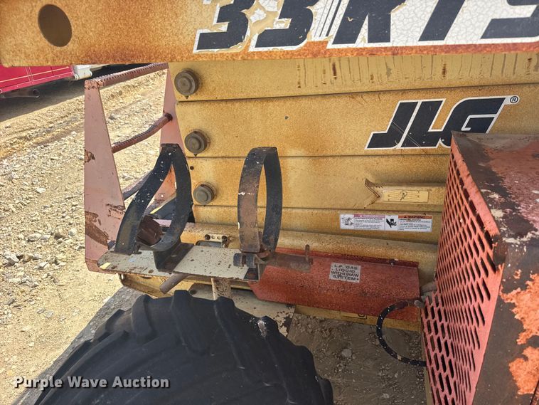image for item EW4774 JLG 33RTS scissor lift