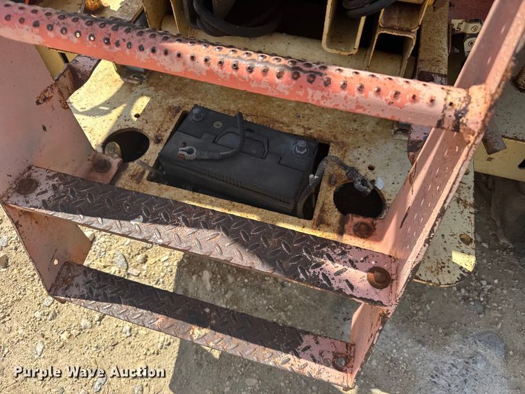 image for item EW4774 JLG 33RTS scissor lift