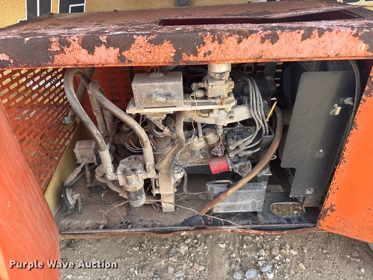 image for item EW4774 JLG 33RTS scissor lift