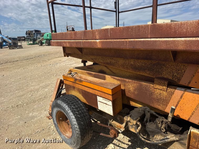 image for item EW4775 Grove SM31 RT scissor lift