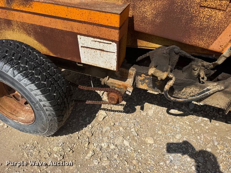 image for item EW4775 Grove SM31 RT scissor lift