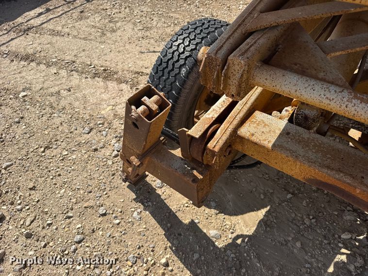 image for item EW4775 Grove SM31 RT scissor lift
