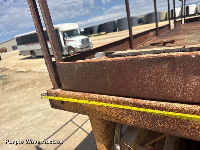 image for item EW4775 Grove SM31 RT scissor lift