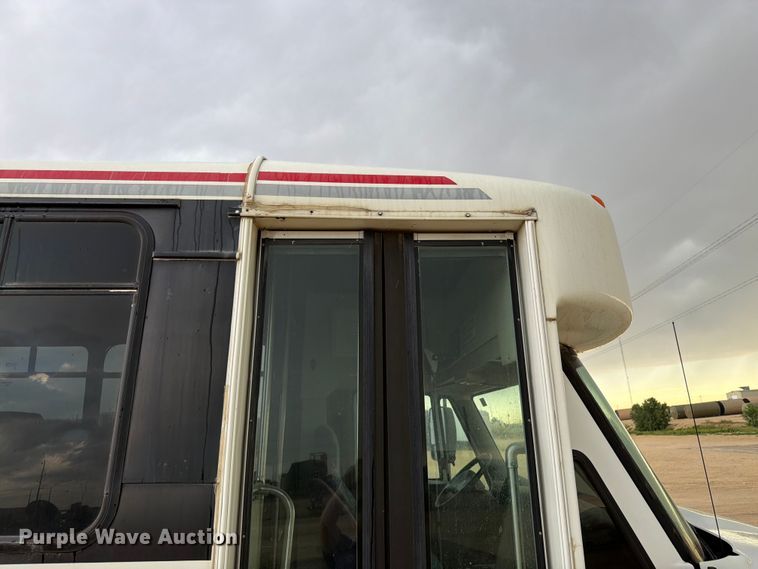 image for item EW4776 2008 IC Bus PC505 bus