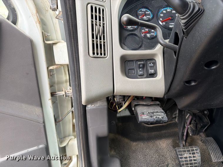 image for item EW4776 2008 IC Bus PC505 bus