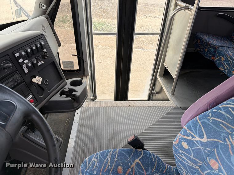image for item EW4776 2008 IC Bus PC505 bus