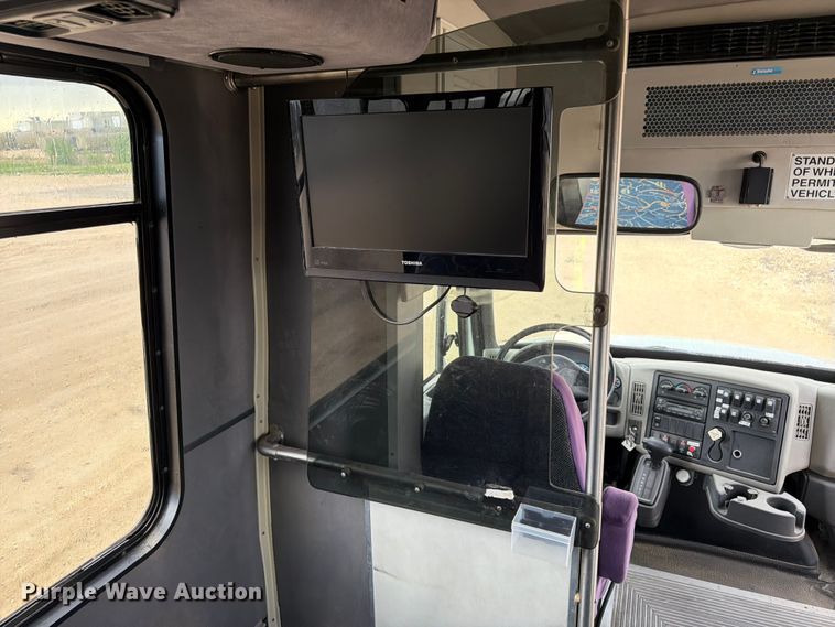image for item EW4776 2008 IC Bus PC505 bus