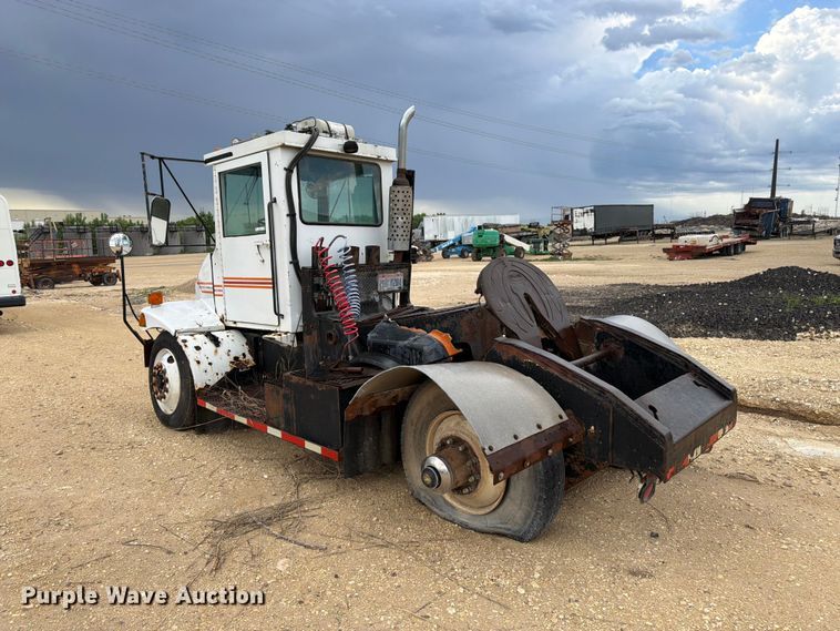 image for item EW4777 Yard truck