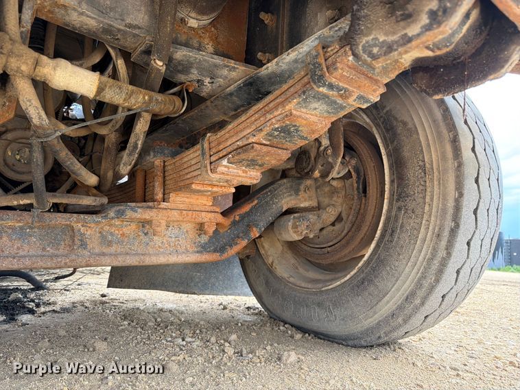 image for item EW4777 Yard truck