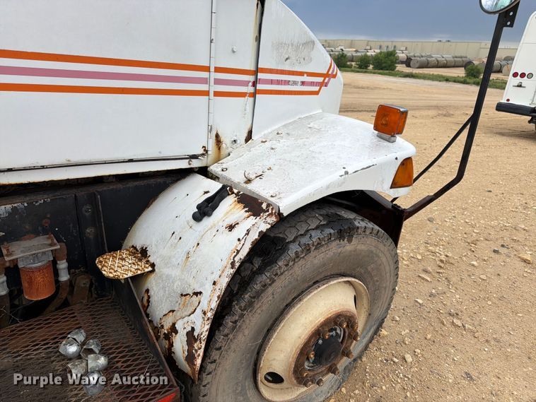 image for item EW4777 Yard truck