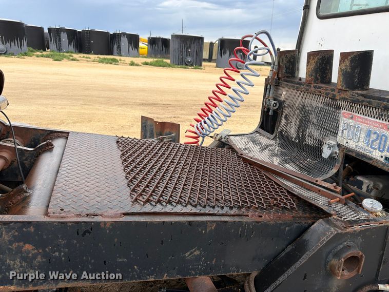 image for item EW4777 Yard truck