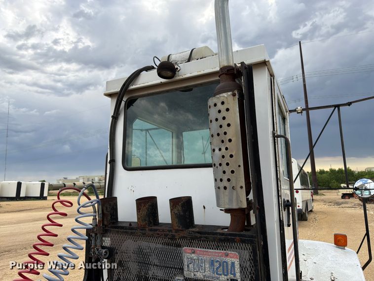 image for item EW4777 Yard truck