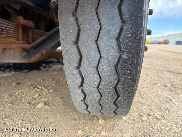 image for item EW4777 Yard truck