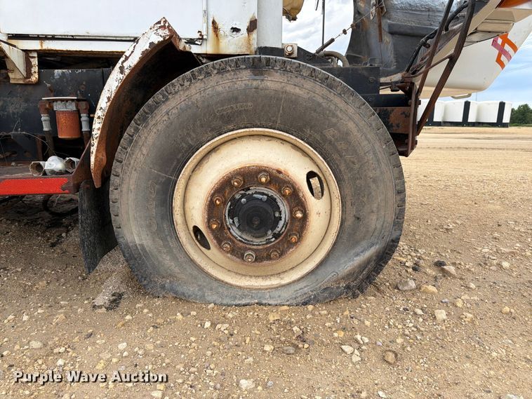 image for item EW4777 Yard truck
