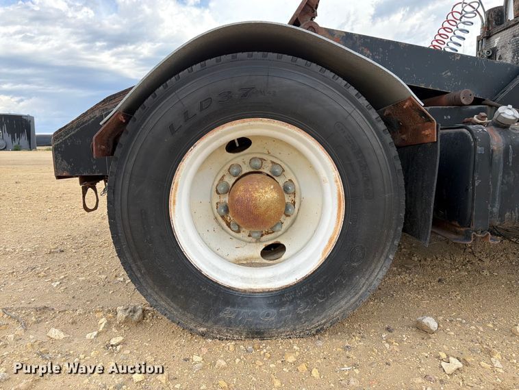 image for item EW4777 Yard truck