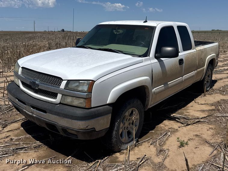 image for item EW4781 2003 Chevrolet Silverado Ext. Cab pickup truck