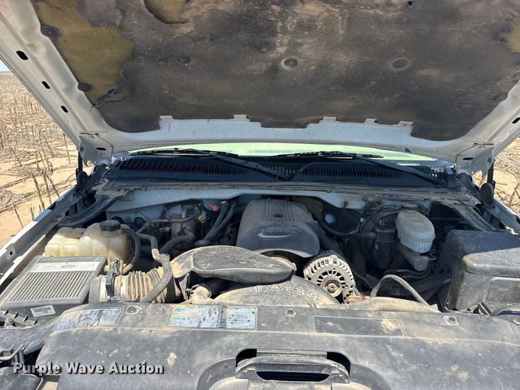 image for item EW4781 2003 Chevrolet Silverado Ext. Cab pickup truck