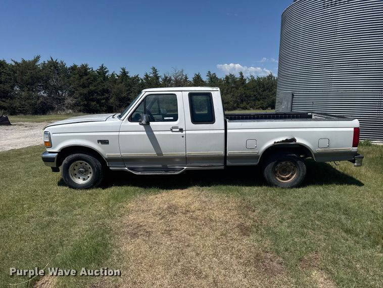 image for item EW4782 1995 Ford F150 Ext. Cab pickup truck