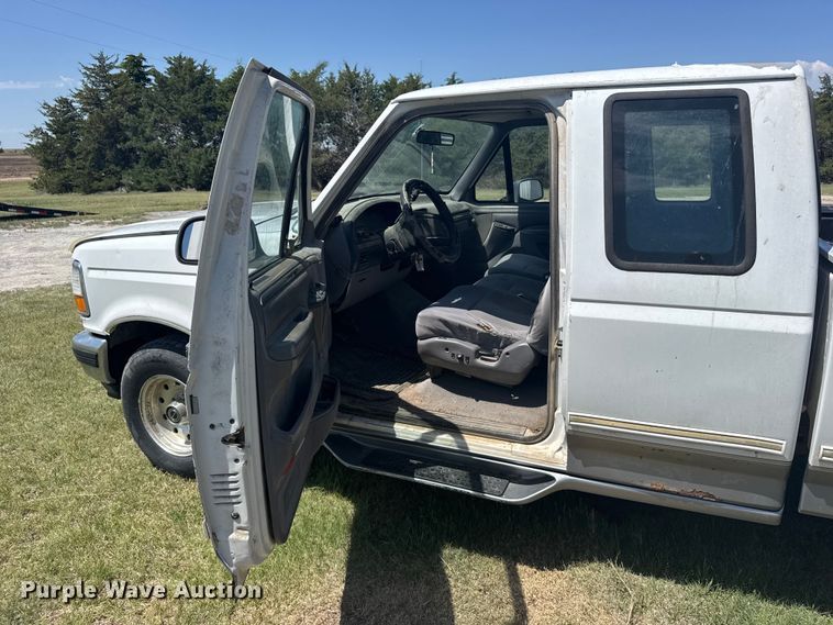 image for item EW4782 1995 Ford F150 Ext. Cab pickup truck