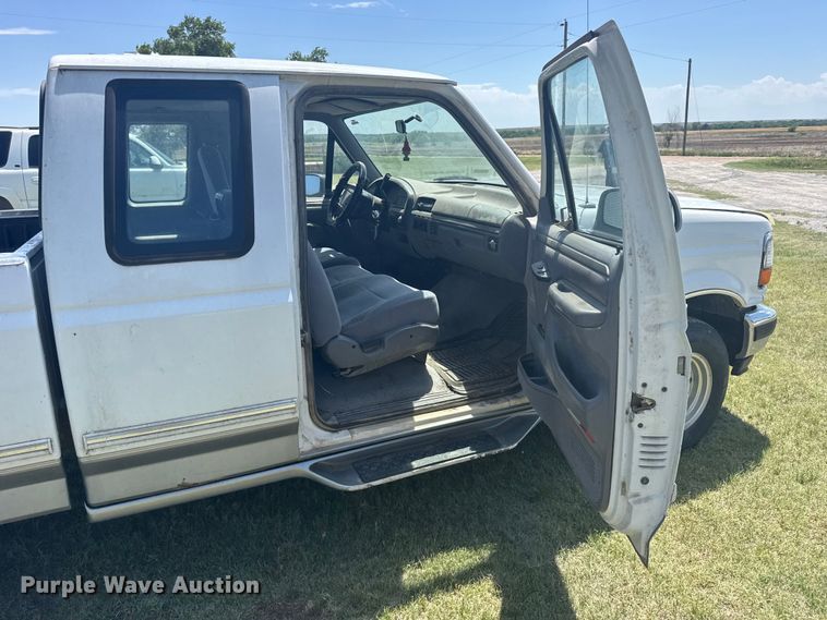 image for item EW4782 1995 Ford F150 Ext. Cab pickup truck