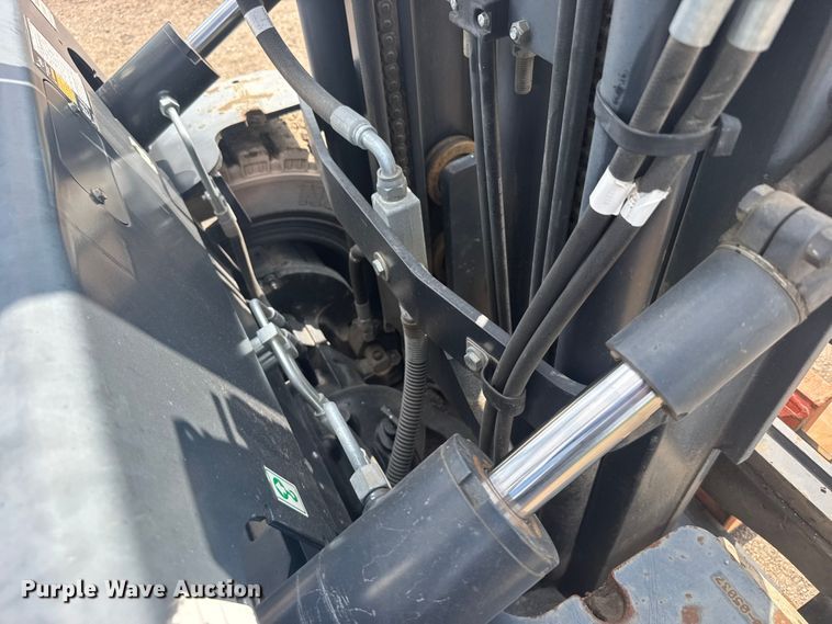 image for item EW4786 Doosan G25-P forklift