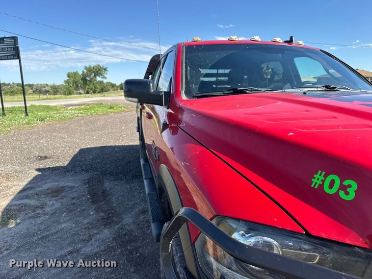 image for item EW4802 2018 RAM 2500 Crew Cab flatbed pickup truck