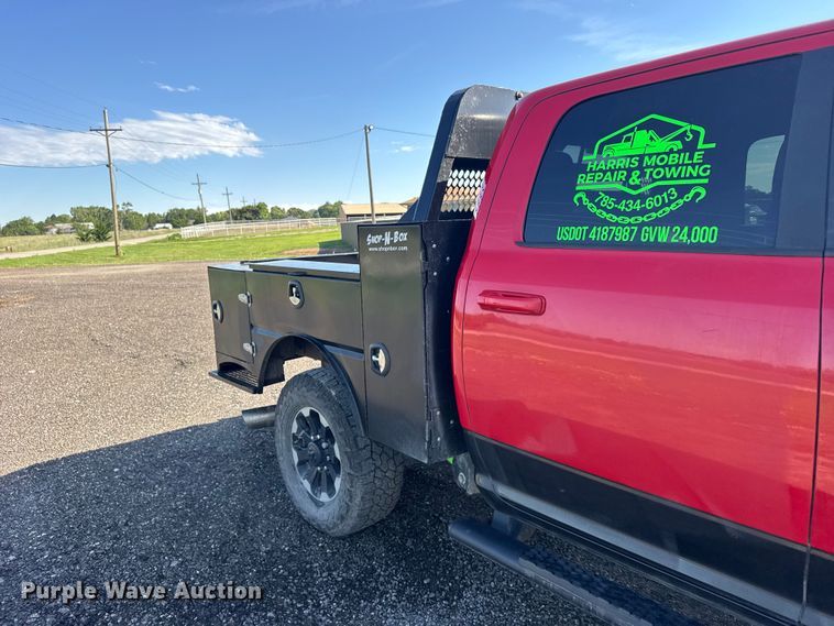 image for item EW4802 2018 RAM 2500 Crew Cab flatbed pickup truck