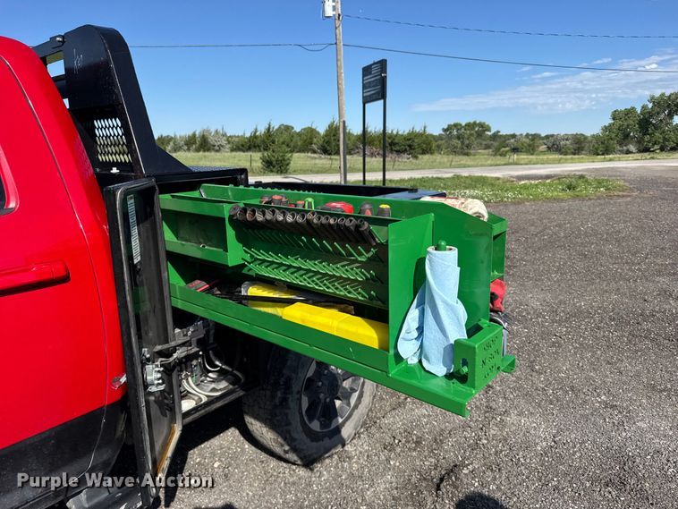 image for item EW4802 2018 RAM 2500 Crew Cab flatbed pickup truck