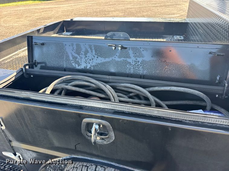 image for item EW4802 2018 RAM 2500 Crew Cab flatbed pickup truck
