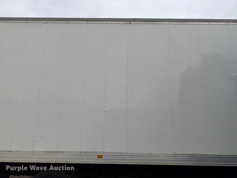 image for item EX0494 2022 International MV607 Crew Cab box truck