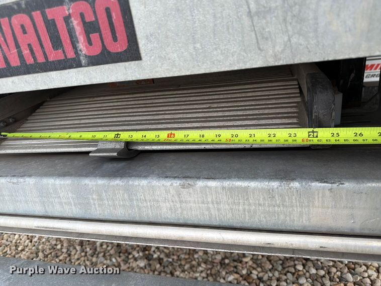 image for item EX0494 2022 International MV607 Crew Cab box truck