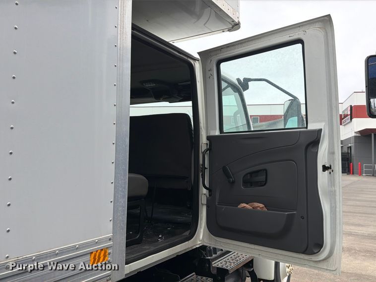 image for item EX0494 2022 International MV607 Crew Cab box truck