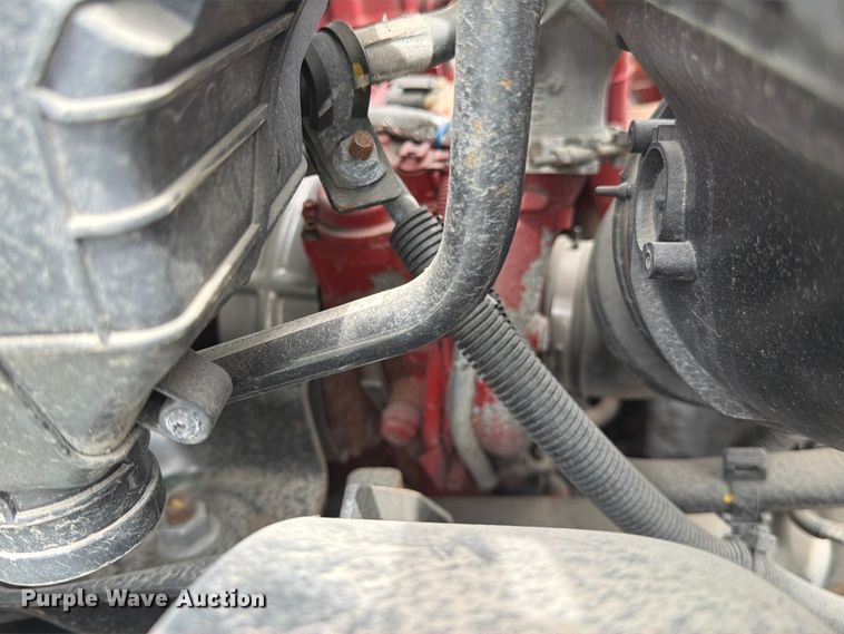 image for item EX0494 2022 International MV607 Crew Cab box truck