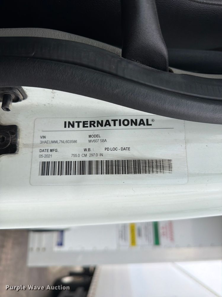 image for item EX0494 2022 International MV607 Crew Cab box truck