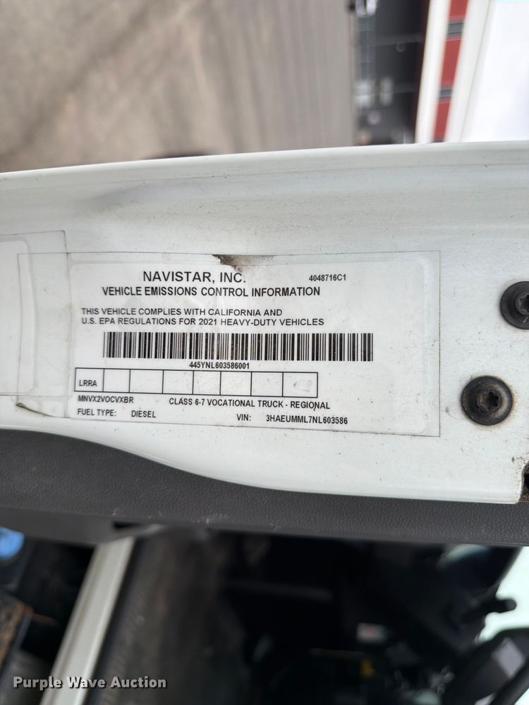 image for item EX0494 2022 International MV607 Crew Cab box truck
