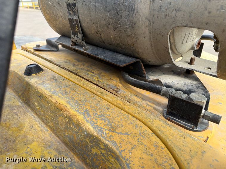 image for item EX4491 Hyster H60XM forklift