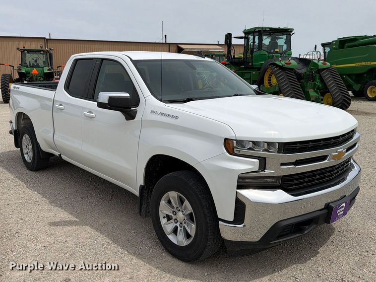 image for item EX4492 2020 Chevrolet Silverado 1500 Ext. Cab pickup truck
