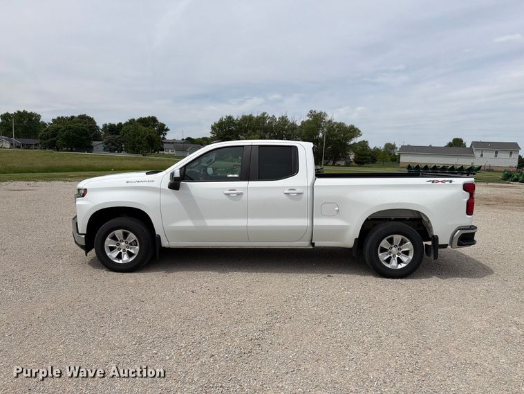 image for item EX4492 2020 Chevrolet Silverado 1500 Ext. Cab pickup truck