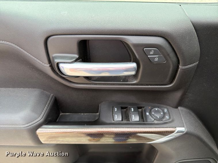 image for item EX4492 2020 Chevrolet Silverado 1500 Ext. Cab pickup truck