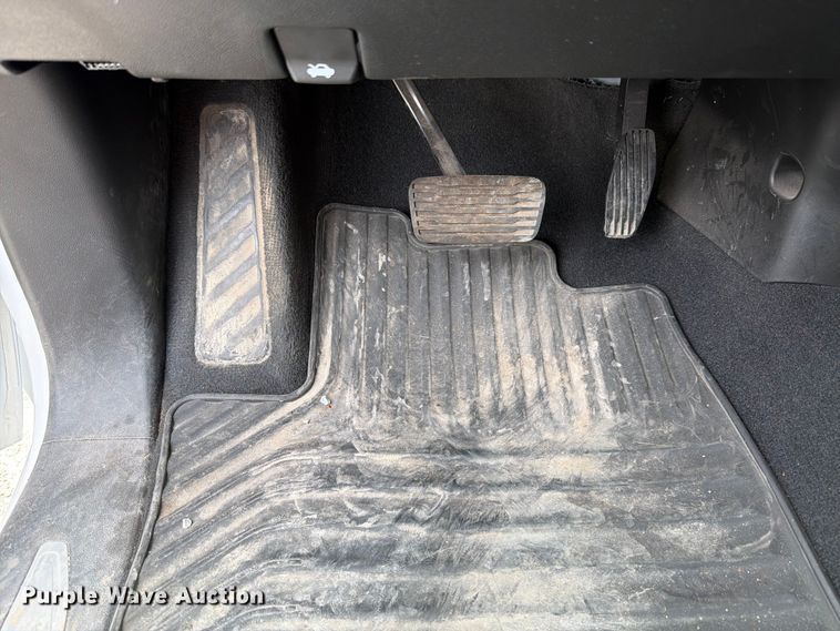 image for item EX4492 2020 Chevrolet Silverado 1500 Ext. Cab pickup truck