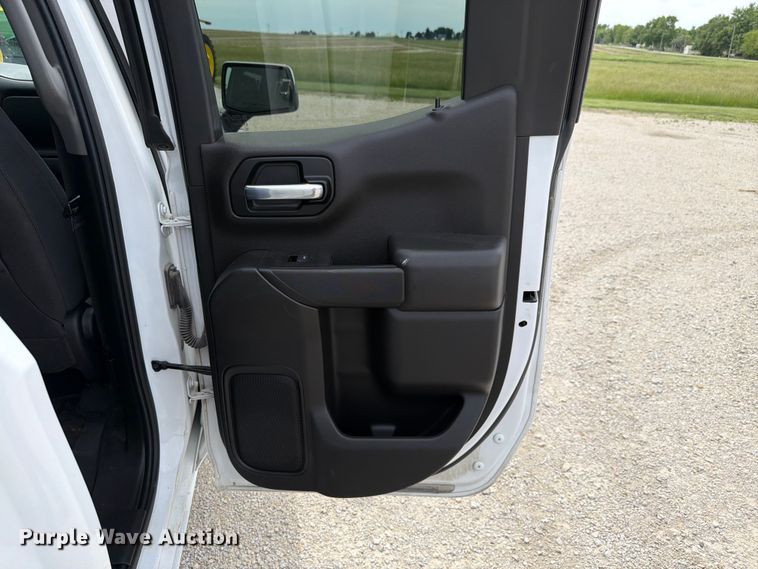 image for item EX4492 2020 Chevrolet Silverado 1500 Ext. Cab pickup truck