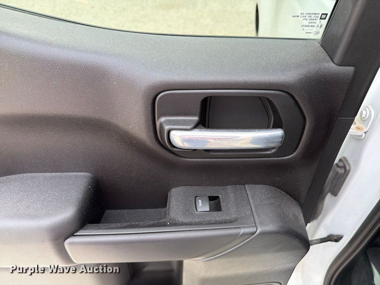 image for item EX4492 2020 Chevrolet Silverado 1500 Ext. Cab pickup truck