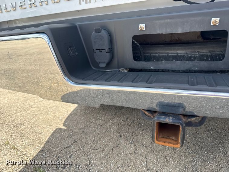 image for item EX4493 2019 Chevrolet Silverado 1500 Ext. Cab pickup truck