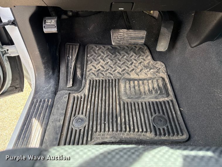 image for item EX4493 2019 Chevrolet Silverado 1500 Ext. Cab pickup truck