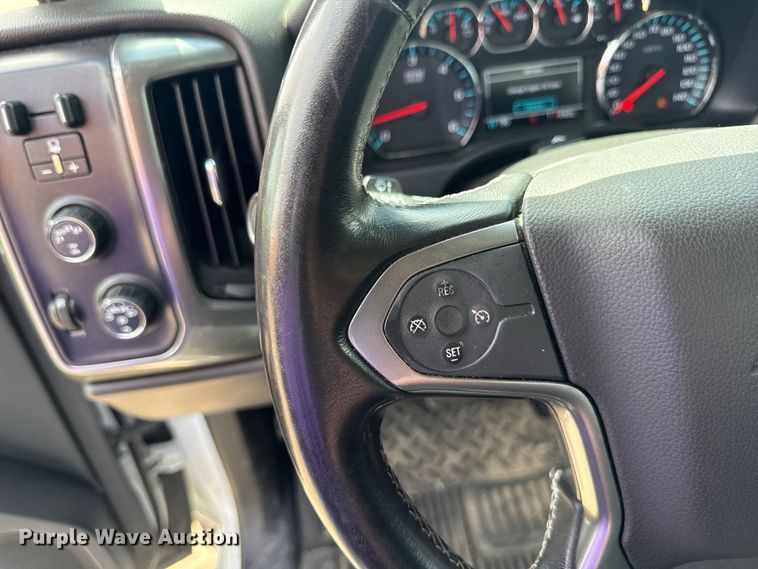 image for item EX4493 2019 Chevrolet Silverado 1500 Ext. Cab pickup truck