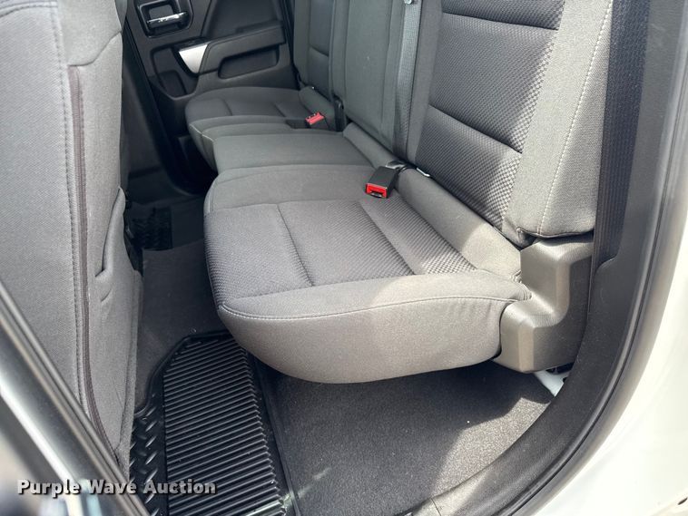 image for item EX4493 2019 Chevrolet Silverado 1500 Ext. Cab pickup truck