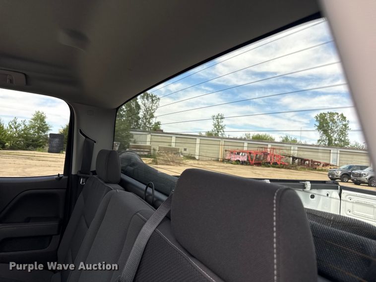 image for item EX4493 2019 Chevrolet Silverado 1500 Ext. Cab pickup truck