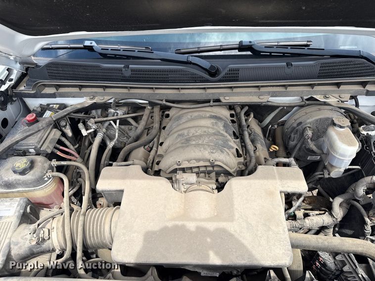 image for item EX4493 2019 Chevrolet Silverado 1500 Ext. Cab pickup truck